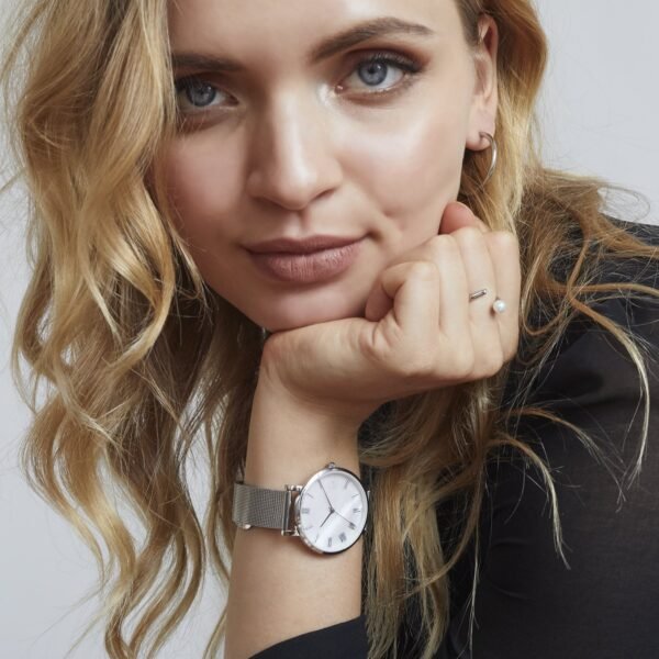 180824_MIA_AW1820651_870adf8a-9cf7-4904-b7de-3c0ad10555cc.jpg Stainless steel MOP watch